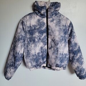 Wild Fable Women's Tie Dye Puffer Jacket Cropped Blue White Size S Winter Zip Up